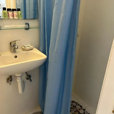 To Rent Apartment *