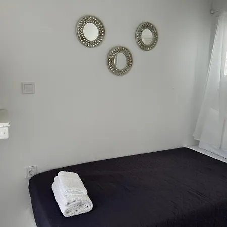 Apartment To Rent *